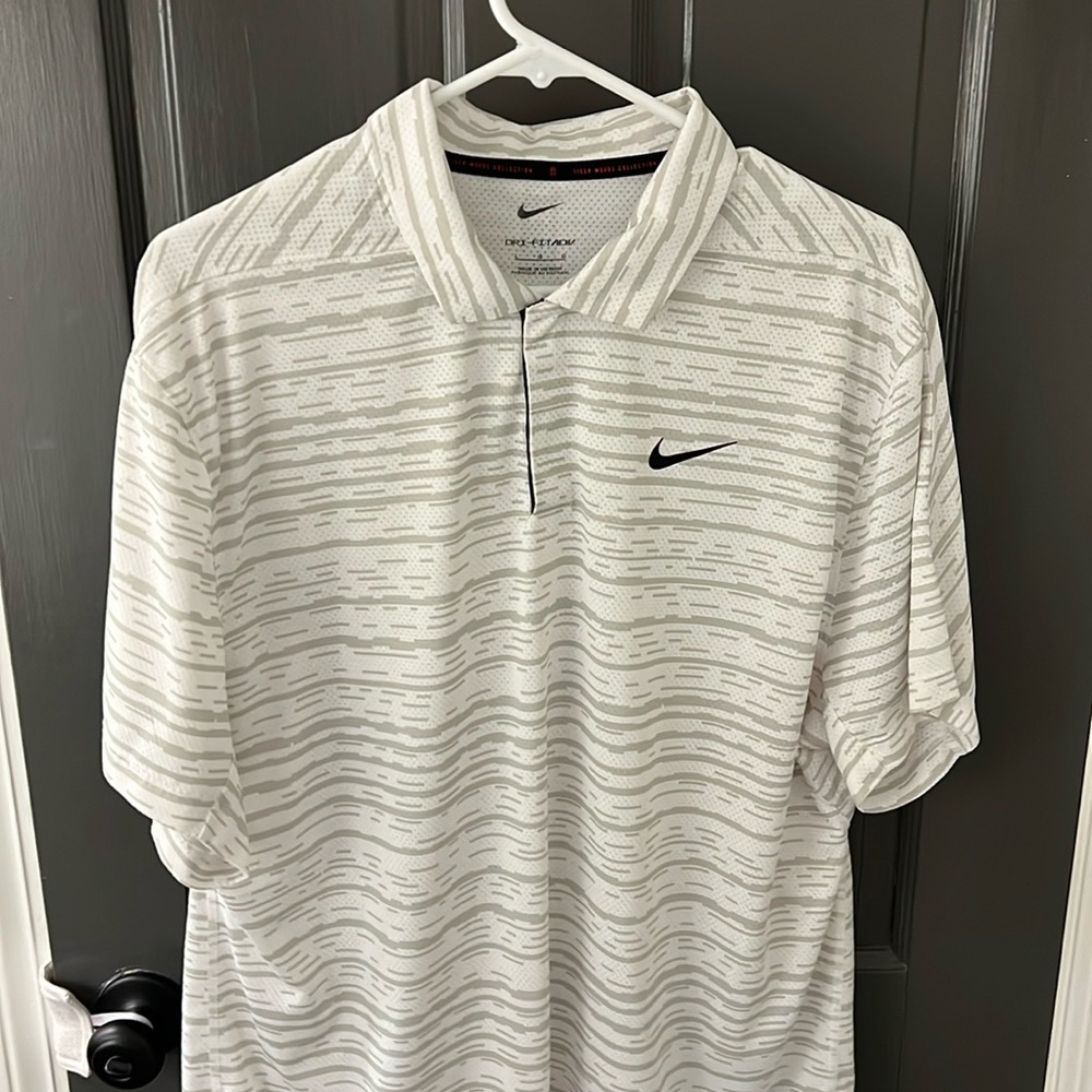 Nike dry fit golf polo